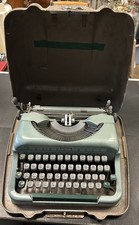 Vintage Imperial Good Companion 4 Typewriter – Cased