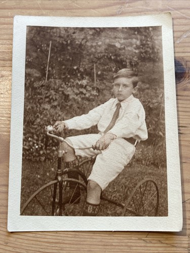 1920s photo boy - boy, on