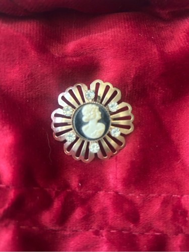 Vintage coro brooch gold - brooch, in