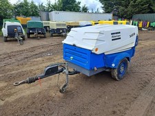 ATLAS COPCO XAS67 DIESEL PORTABLE AIR COMPRESSOR Low Hours 