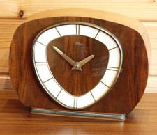 VINTAGE 24cm Smiths Mantel
