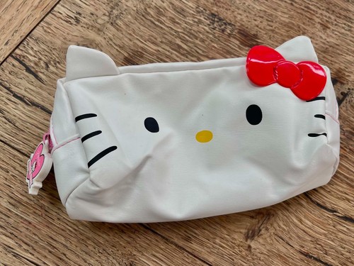 Paperchase hello kitty - paperchase,