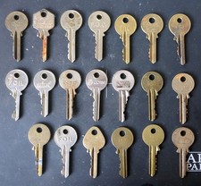 Collection Of 20 Old Vintage
