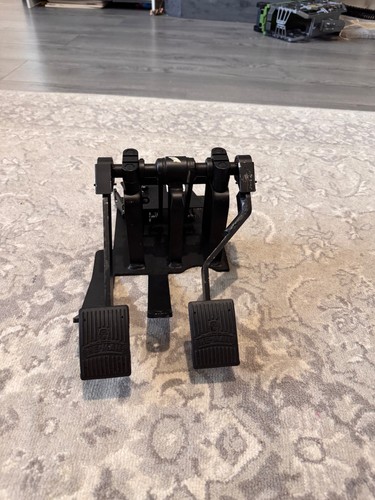 Man dual controls for - car,