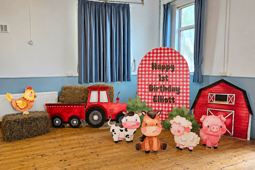 Farm theme birthday cardboard - farm,