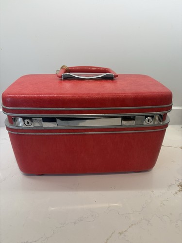 Vintage red hardshell - vintage,