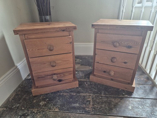 Pair solid pine - of,