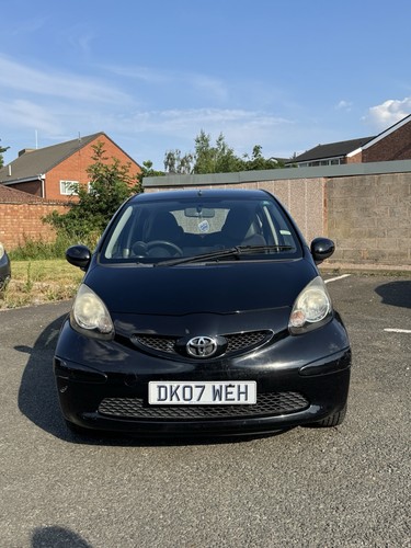 Toyota aygo black vvti - black,