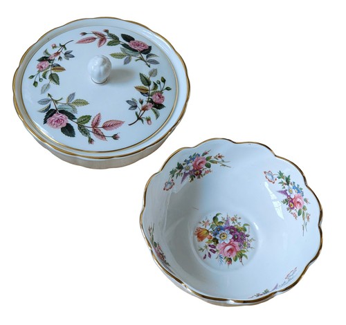 Aynsley bone china - an,