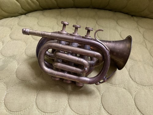 Bessons brass pocket - &,