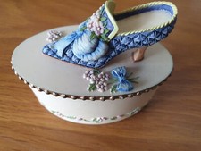 Vintage Willow Hall Estelle