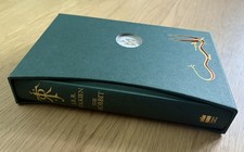 JRR Tolkien The Hobbit Deluxe