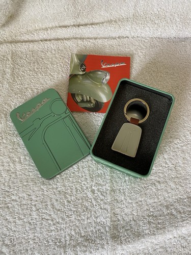 Vespa key ring compatible with - key,