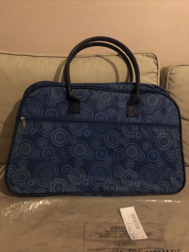 Blue print holdall hand - print,
