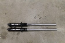17122 Zontes Panther ZT125-8A 2013 Front Fork Suspention Legs Stanchions 35mm