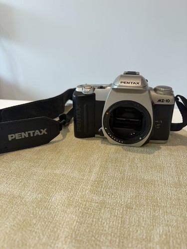 Pentax 35mm camera - mz-10,