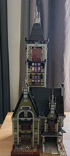 LEGO Icons Haunted House 10273