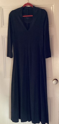 Oska black neck 4 - black, sleeve
