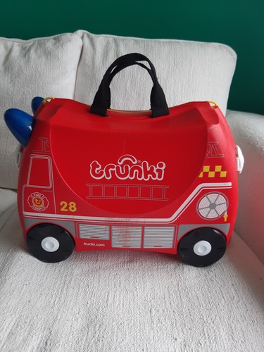 Trunki fire engine ride - trunki, on