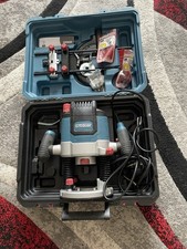 Erbauer ER2100 Plunge Router with Hard Case. And accessories