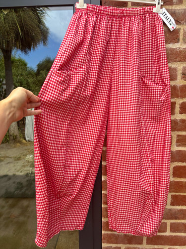 Made italy red white - made, red/white