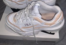 Woman’s Size 4 Fila Druptor