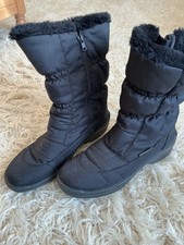 ladies Pavers boots size 41