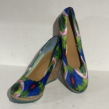 Even & Odd Floral Wedge