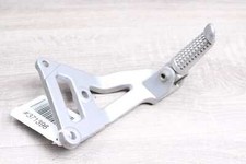 Footrest mounting plate