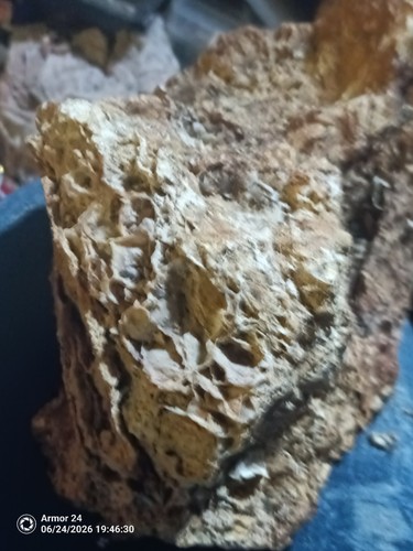 Boxwork quartz formation - boxwork,