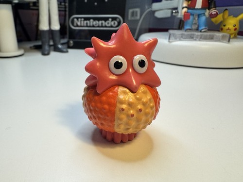Twirlywoos peek boo figure - a,
