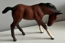 Vintage Beswick Large Foal Head Down #947 Matt Brown