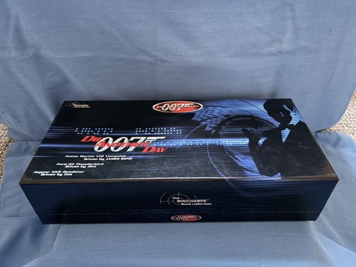 The minichamps bond - the,