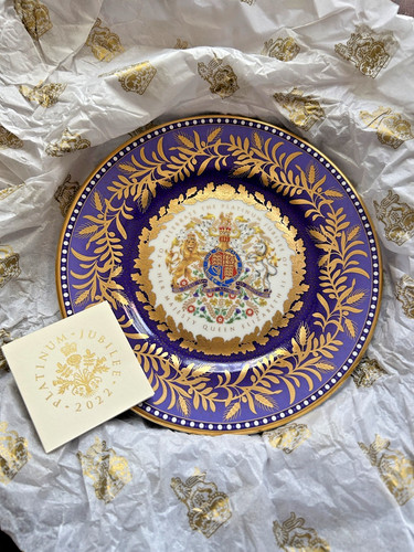 Queen elizabeth plate -  queen,