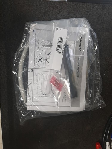 Dometic electrolux fridge 240v - dometic/electrolux,