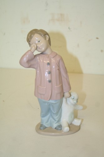 Nao lladro figurine vgc - lladro, in