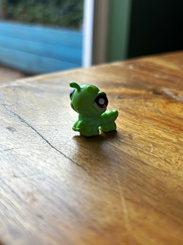 Lps mini caterpillar - mini, inchworm