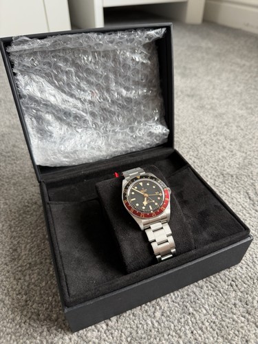 Tudor black bay gmt - bay,
