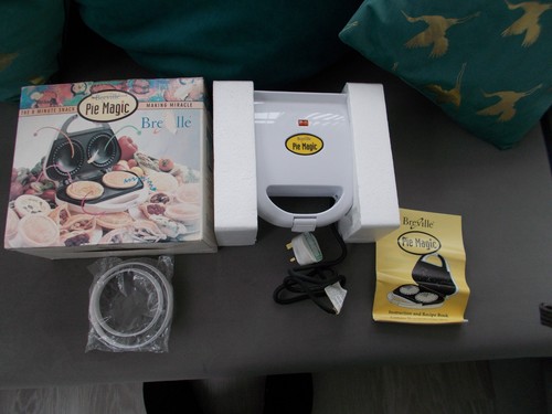 Vintage breville pie - vintage, magic