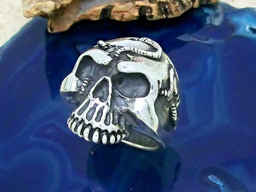 Skull ring maggots 925
