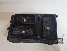 VAUXHALL ASTRA H MK5 2008 FUSE BOX UNDER BONNET 1.9L DIESEL Z19DT 93184656