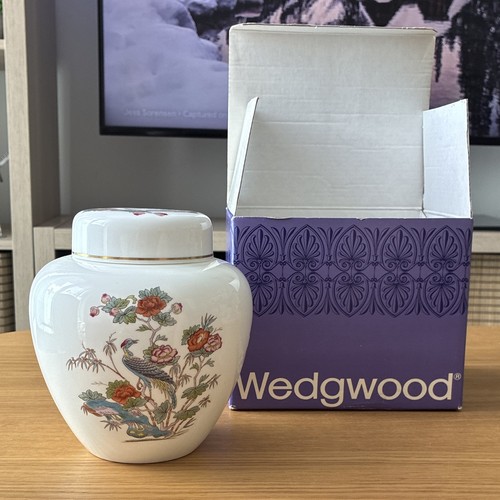 Wedgwood porcelain ginger - porcelain, jar