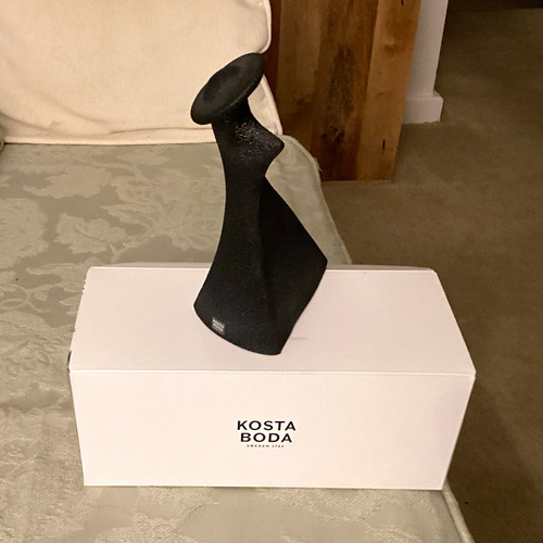 Kosta boda black matt lady - black,
