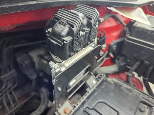 Kia stonic 25 ecu - kia, 17-25