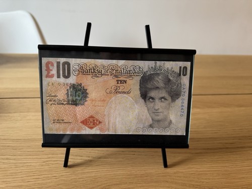 Banksy tenner small - banksy, di