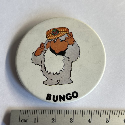 Vintage collectible pin badge - collectible,