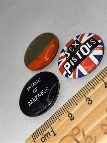 Vintage 1970s punk band badges - vintage,