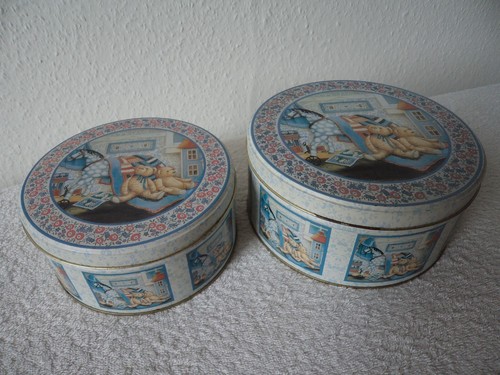 Pair vintage retro round - pair,