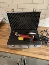 Horner Shearing Cattle