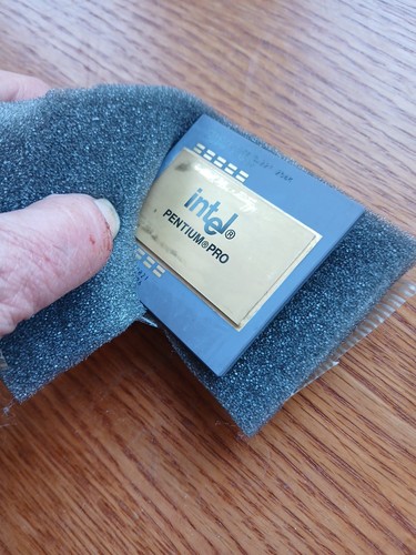 Intel pentium pro 200mhz - intel,